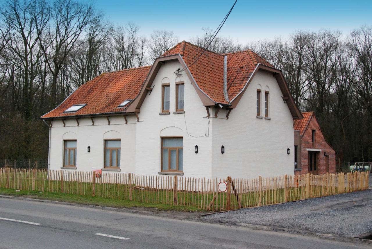 Jachthuis Au Bois Du Gheer Bagian luar foto